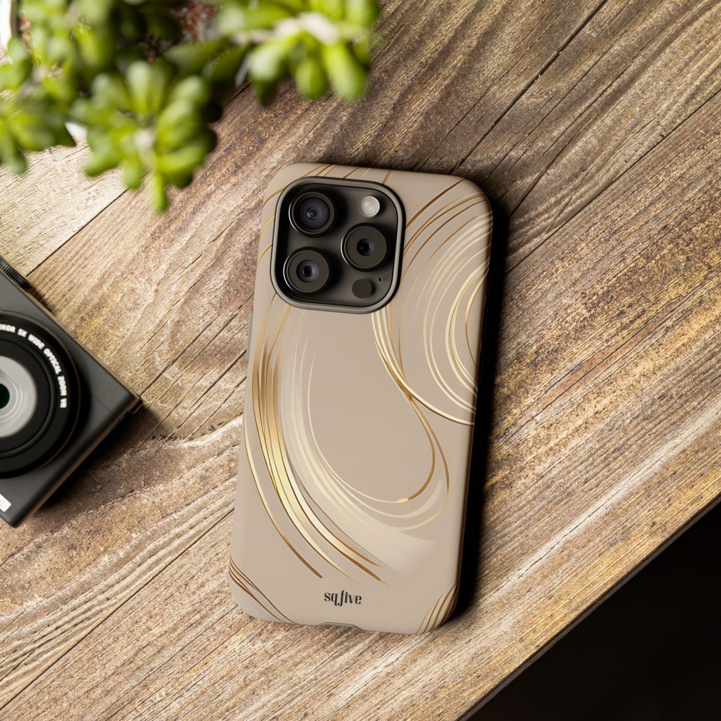 Gold Line wavy Tough Cases