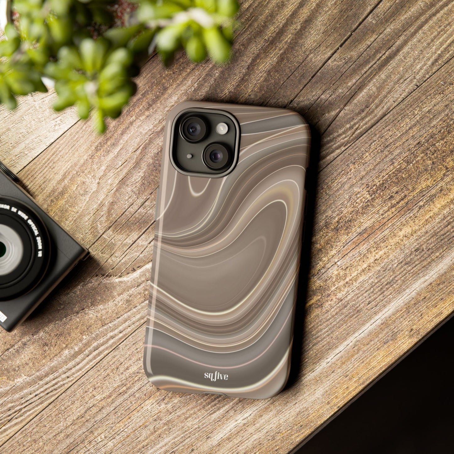 Brown Wavy Tough Cases