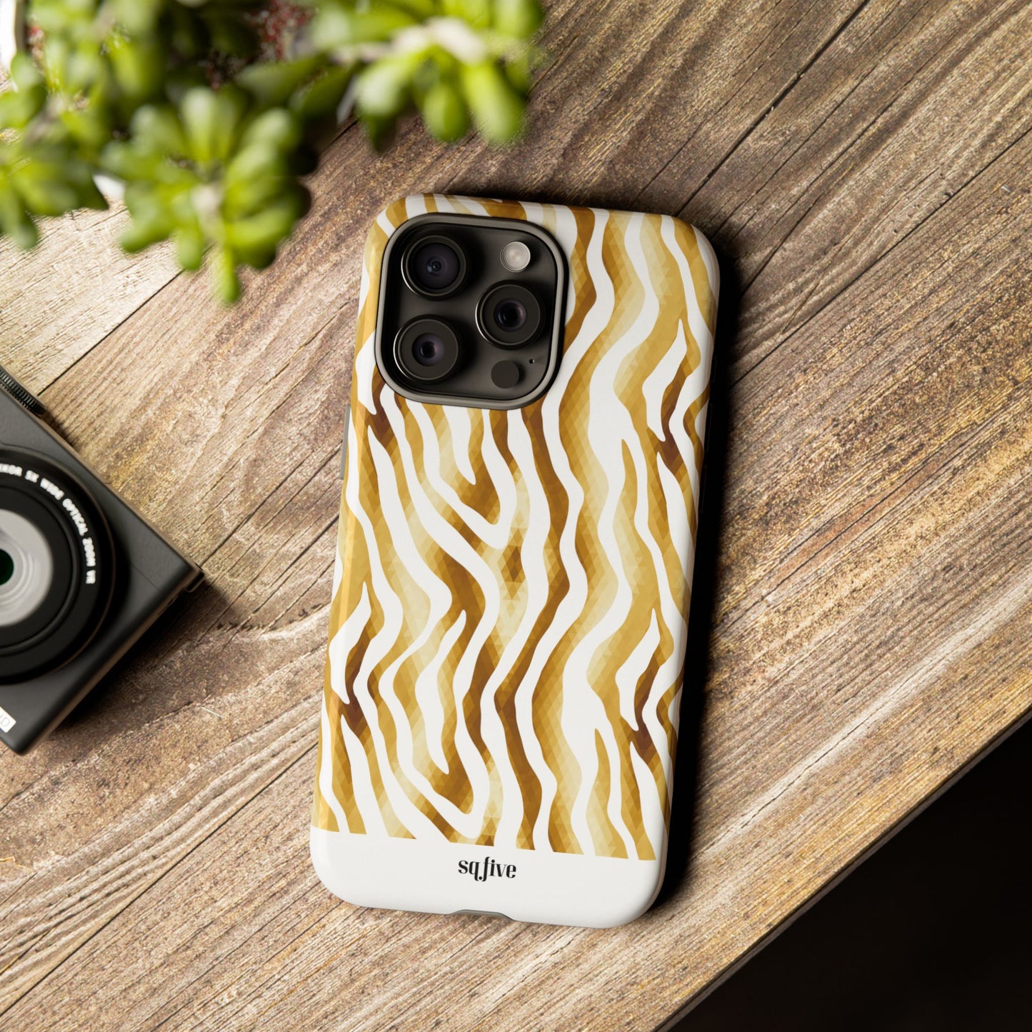 Golden Wavy Tough Cases