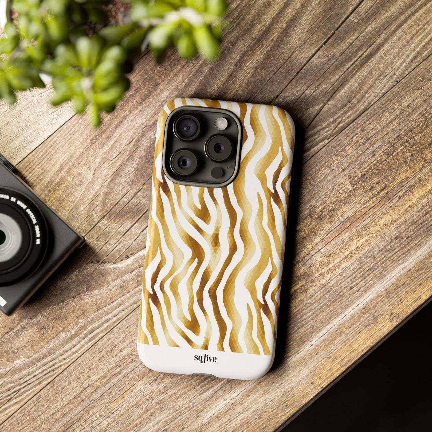 Golden Wavy Tough Cases