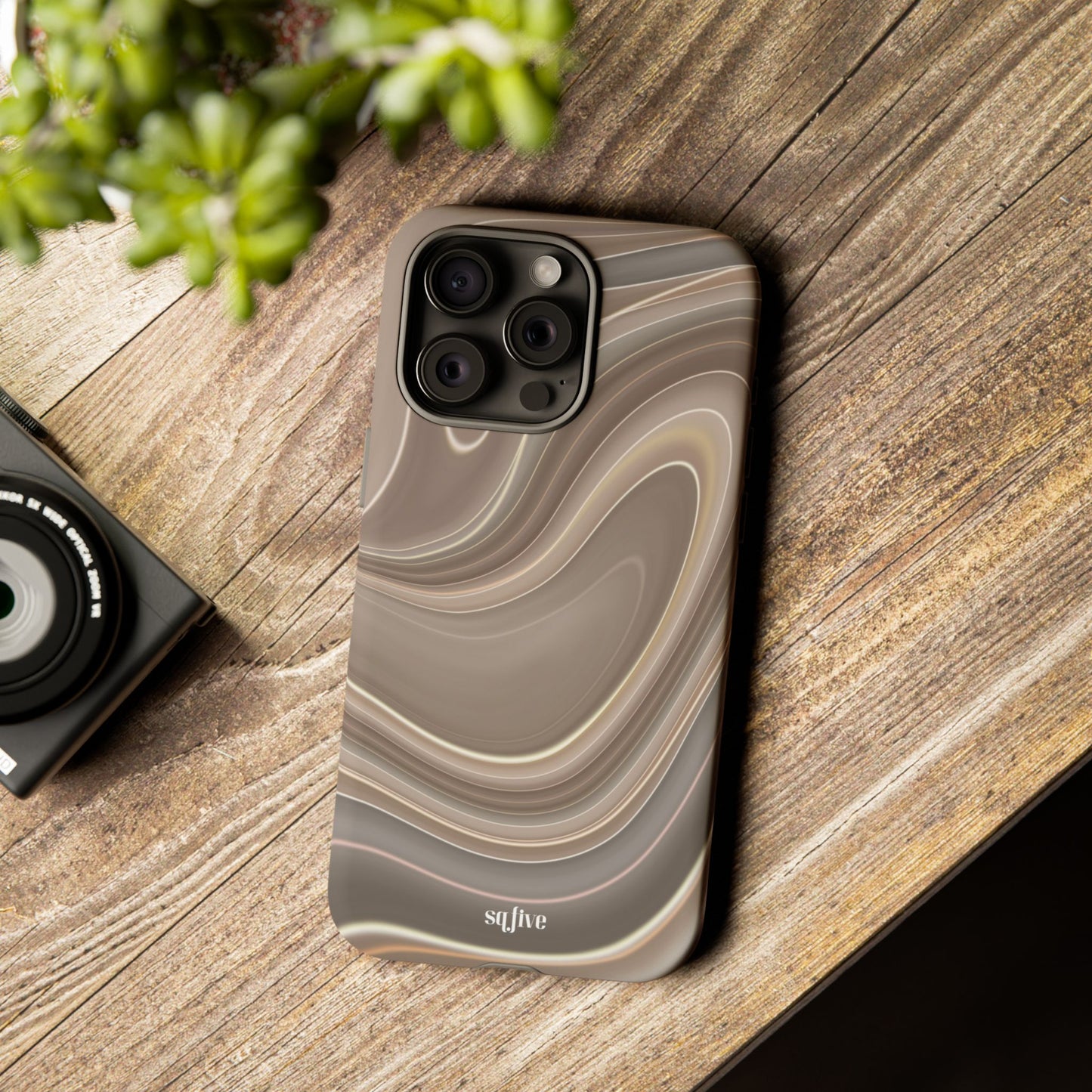 Brown Wavy Tough Cases