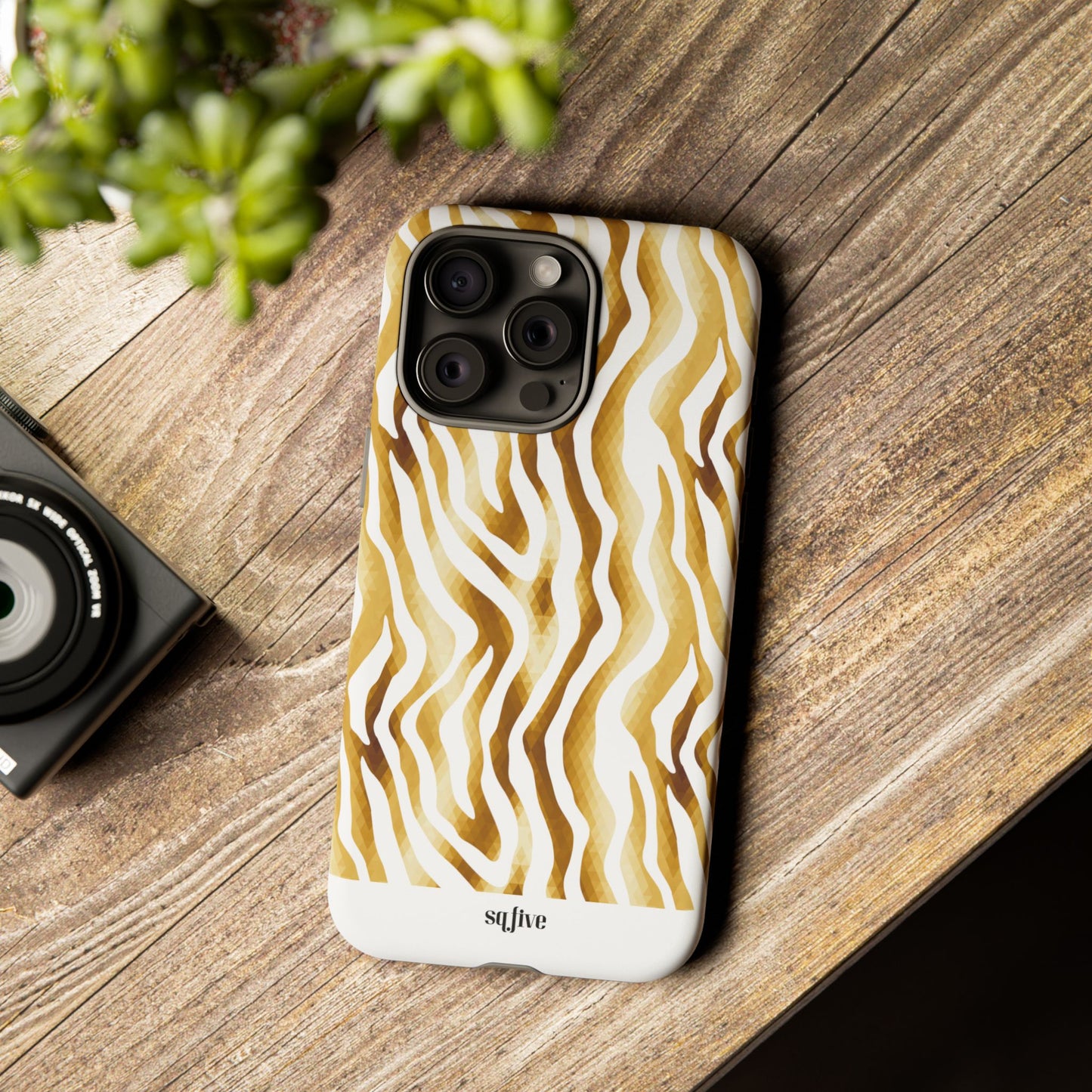 Golden Wavy Tough Cases